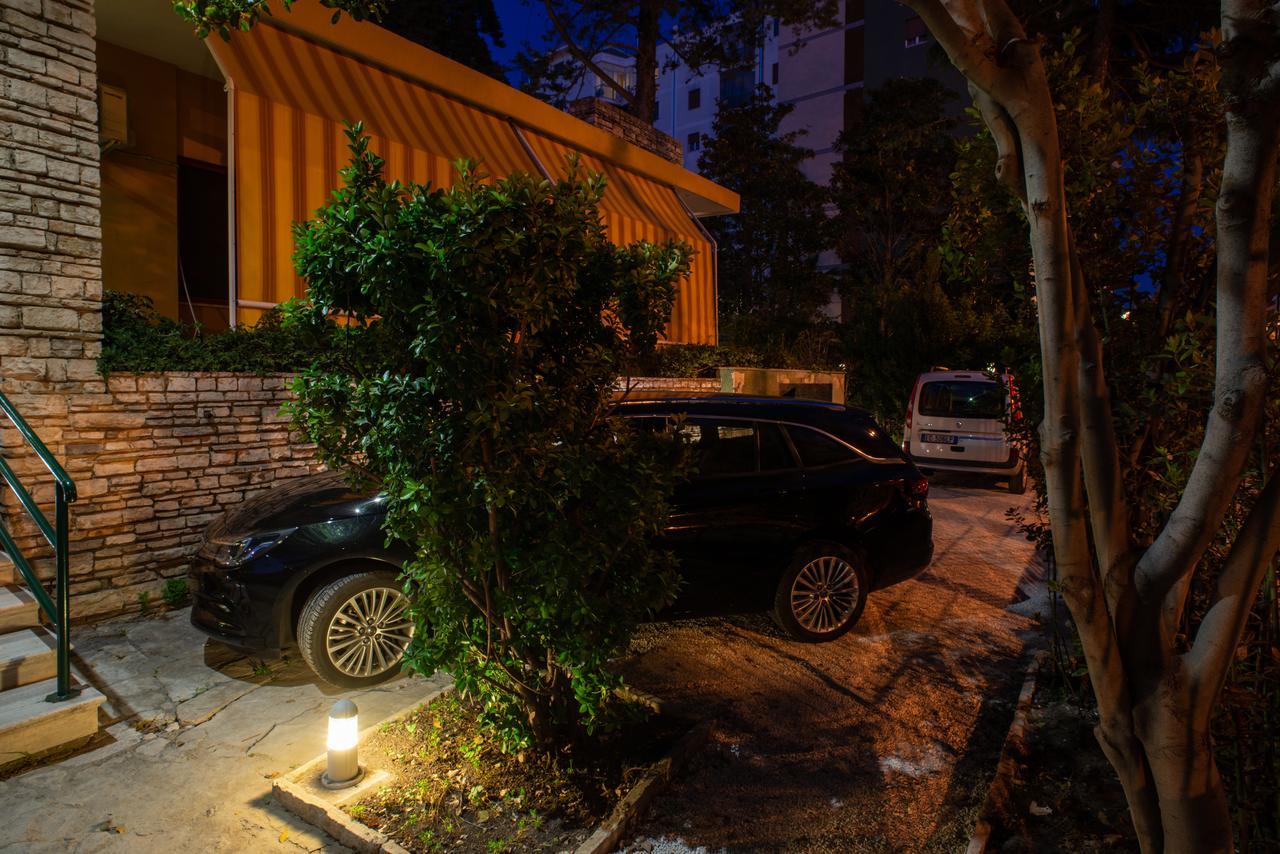 Villa Domus Salento Suites & Rooms Con Parcheggio Privato In Loco Лечче Экстерьер фото