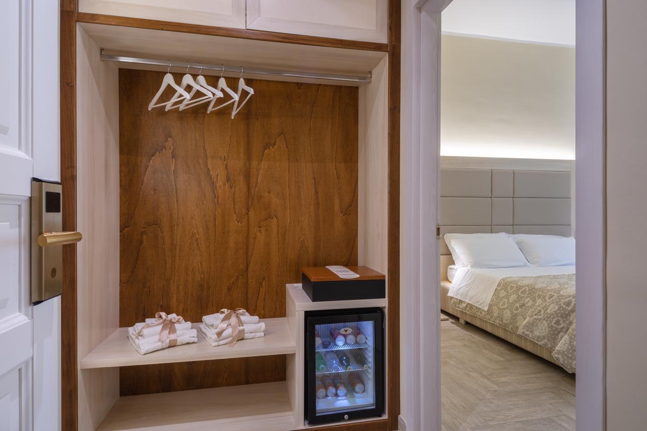 Villa Domus Salento Suites & Rooms Con Parcheggio Privato In Loco Лечче Экстерьер фото