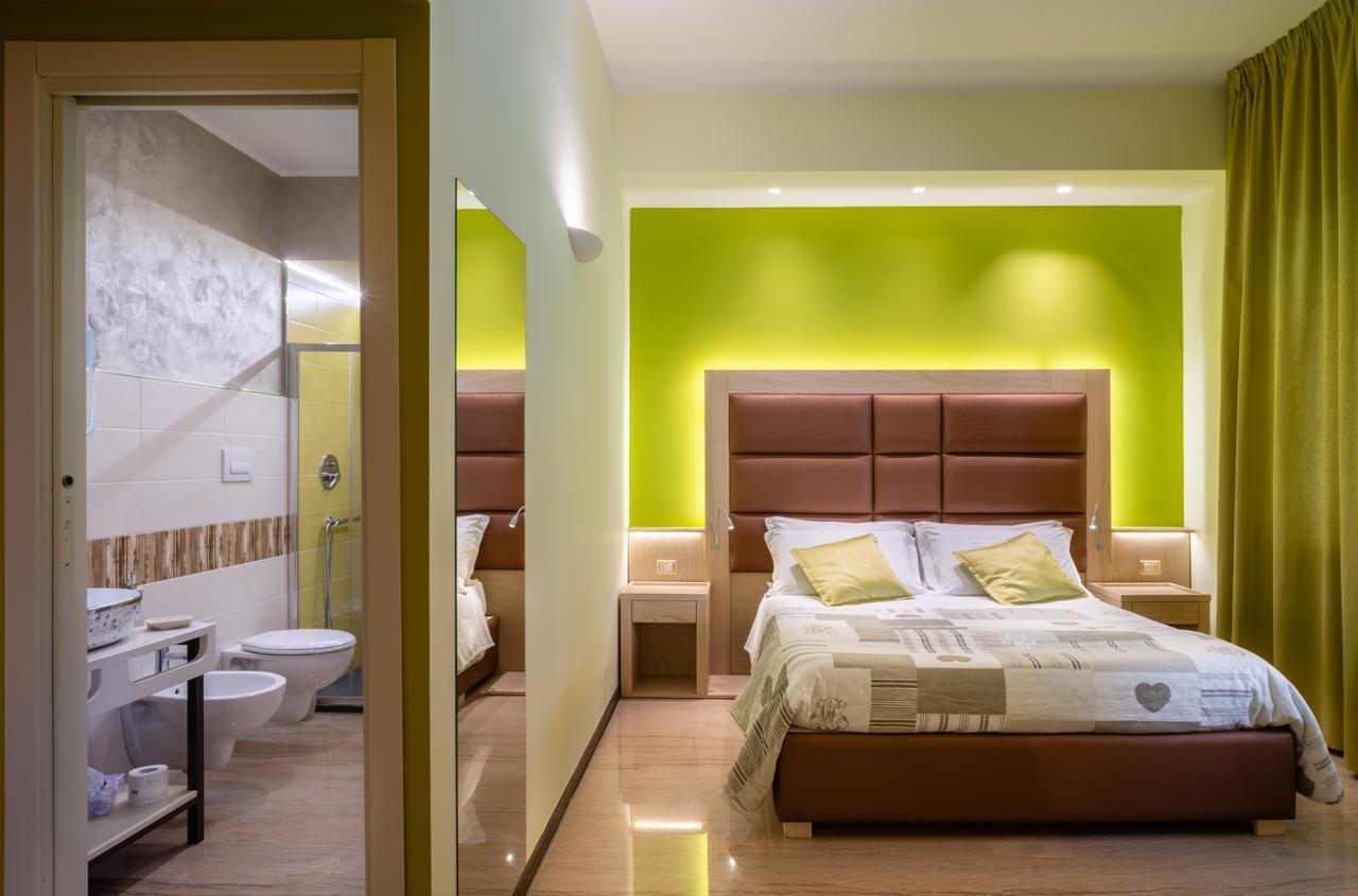 Villa Domus Salento Suites & Rooms Con Parcheggio Privato In Loco Лечче Экстерьер фото