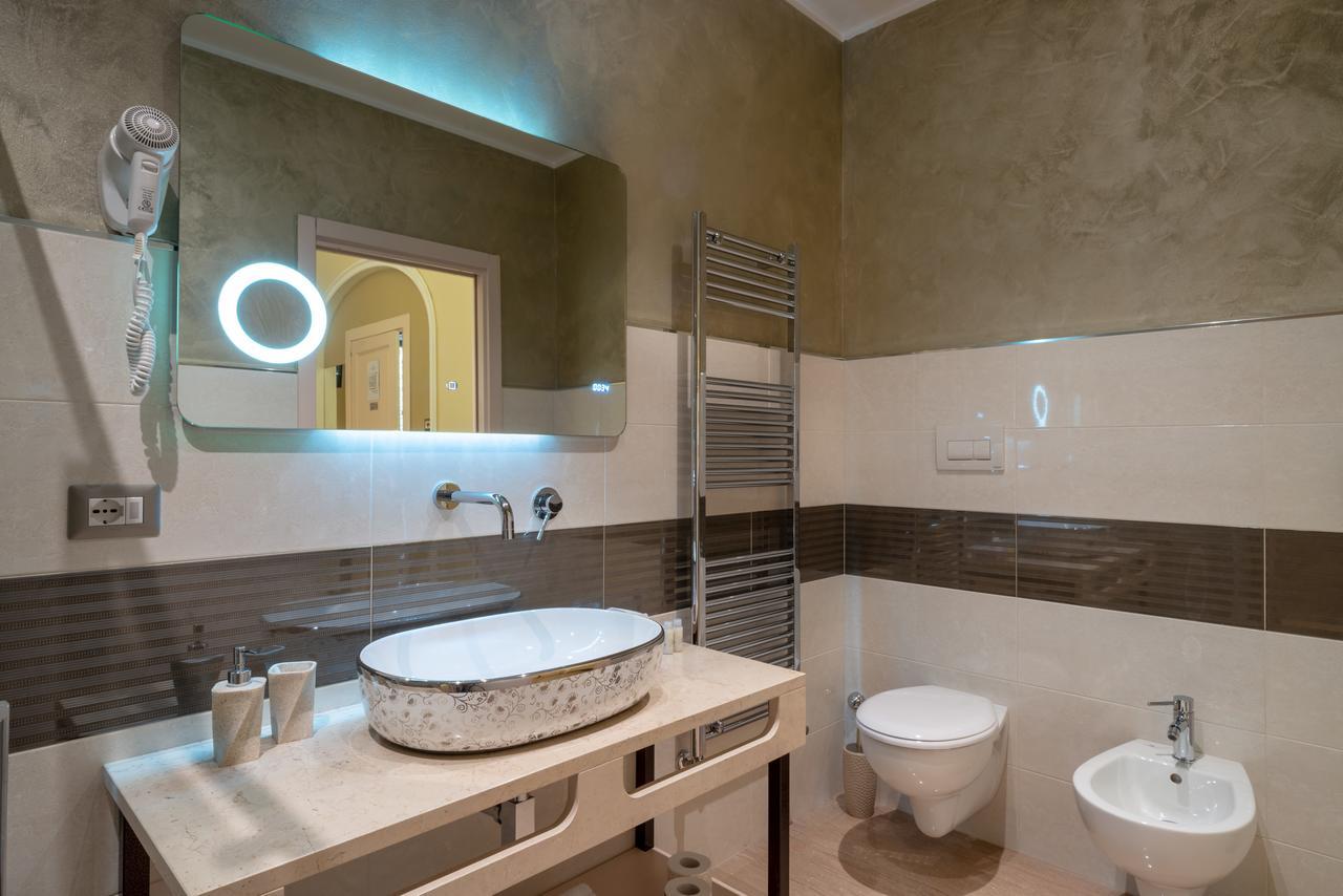 Villa Domus Salento Suites & Rooms Con Parcheggio Privato In Loco Лечче Экстерьер фото